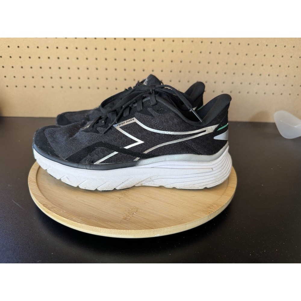 Diadora Equipe Nucleo Mens Size 6 Black/White Running Shoes *flaw